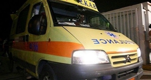 Μοτοσικλέτα συγκρούστηκε με όχημα της ΕΛΑΣ - Ένας νεκρός και δύο τραυματίες