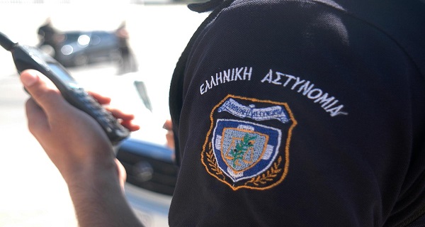 16χρονη είχε βγει για βόλτα με τον σκύλο της και την παρέσυραν Πακιστανοί σε κοινόβιο στο Κορωπί να τη βιάσουν