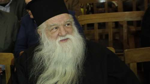 Για το «Ανάθεμα» σε Μητσοτάκη