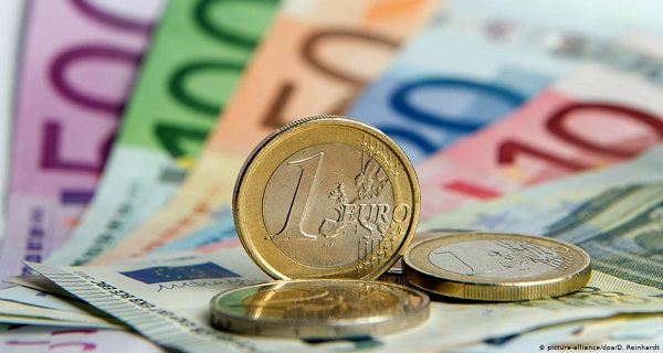 Πέντε νέες κατηγορίες δικαιούχων του επιδόματος των 800 ευρώ -Δείτε ποιες είναι