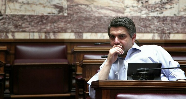 Άνω κάτω... Στα πρόθυρα της διάσπασης η Κοινοβουλευτική ομάδα του ΠΑΣΟΚ