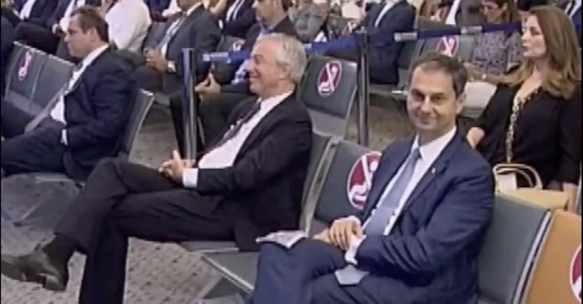 Εξαιρετικά κεφάτοι, Μητσοτάκης και Θεοχάρης ανακοίνωσαν την καταστροφή του τουρισμού