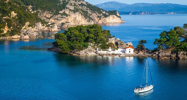 Καλό μήνα από την Πάργα!