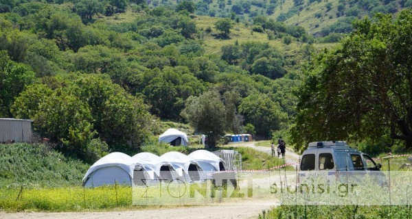Συναγερμός στη Λέσβο - Τρεις μετανάστες θετικοί στο κορονοϊό