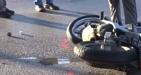 Ασύλληπτη τραγωδία, σκοτώθηκε με μηχανή όπως ο γιος του