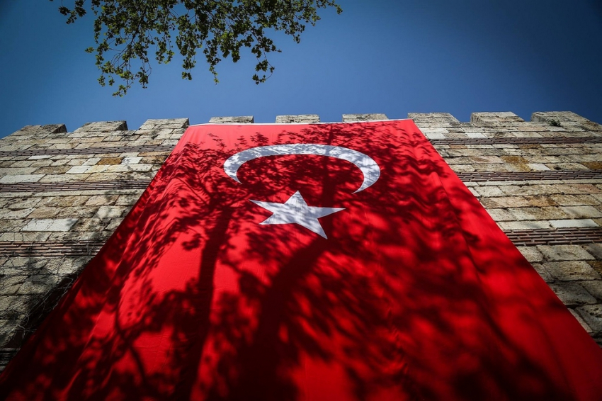 Η εξίσωση: Τι βλέπουν τα λιοντάρια της ερήμου και εξαγριώνονται;