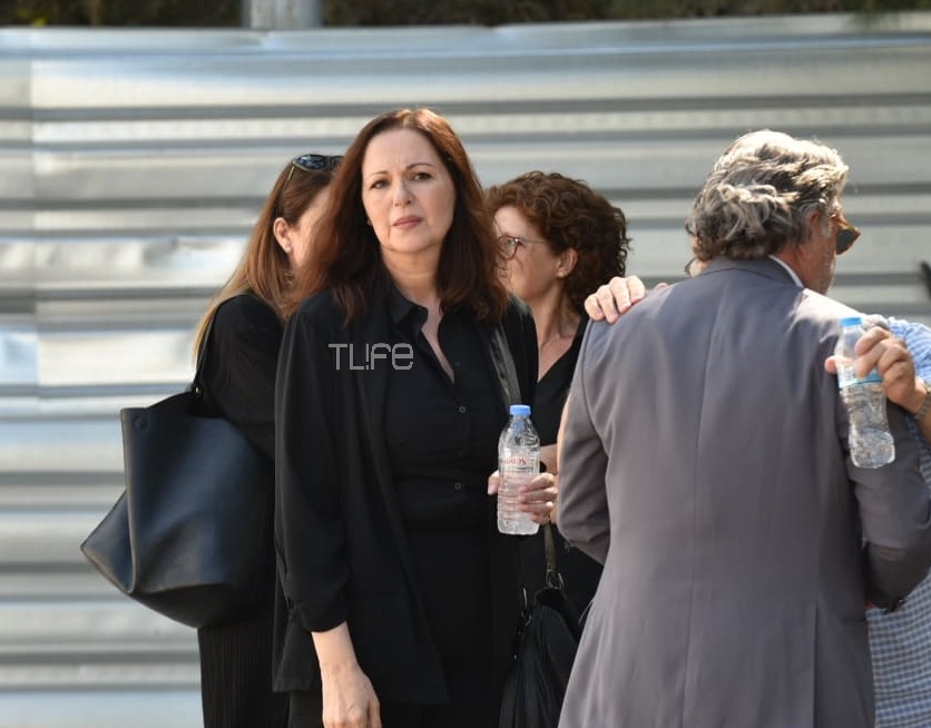 Σε κλίμα οδύνης η κηδεία της Αφροδίτης Γρηγοριάδου.