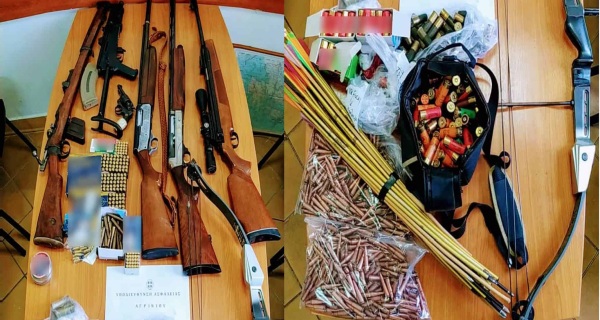 Από Καλάσνικοφ μέχρι… βέλη έκρυβε στο σπίτι του άνδρας στο Καινούργιο Αγρινίου!
