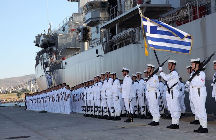 Έλληνες, ψηλά το κεφάλι! Το Αιγαίο θα γίνει ο τάφος των βάρβαρων.