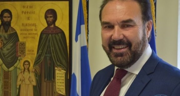 Eύγε! Ο δήμαρχος Φλώρινας καλεί τους πολίτες να μην πηγαίνουν στα Σκόπια