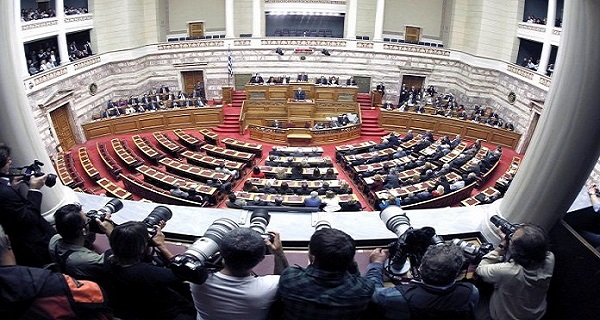 Καλά που έχουμε λύσει όλα τα προβλήματα και μπορεί να κλείσει και η Βουλή…
