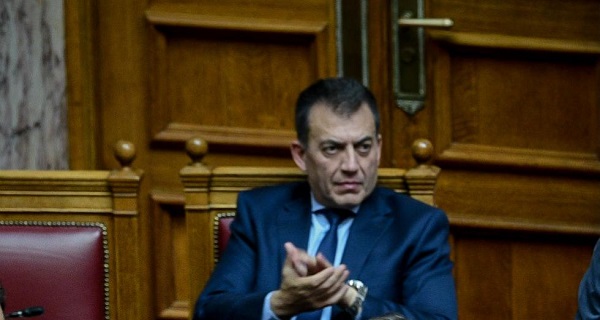 Ο Βρούτσης έστειλε την κολλητή του στις Βρυξέλλες για ξεκούραστο χρήμα