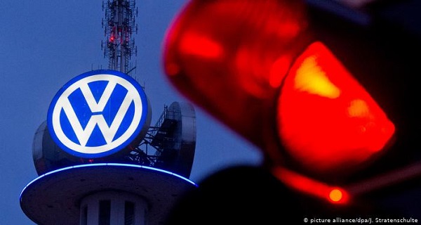 Ξεγυρισμένη μπάτσα στη VW ανοίγει το δρόμο για μαζικές προσφυγές σε όλη την ΕΕ