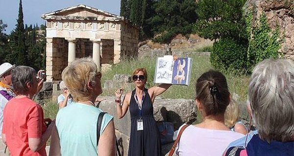 Θερίζει η ανεργία τους διπλωματούχους ξεναγούς!