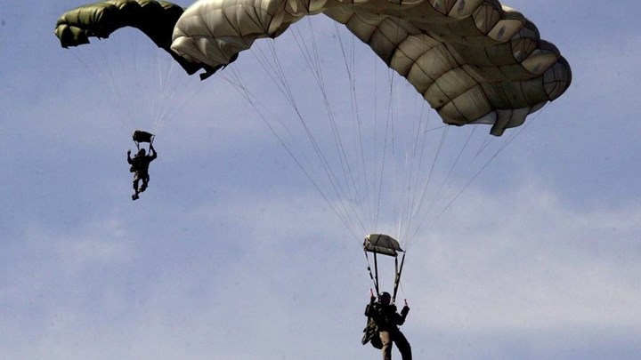 2100708C 23B1 426C B75D F791F8B664B9