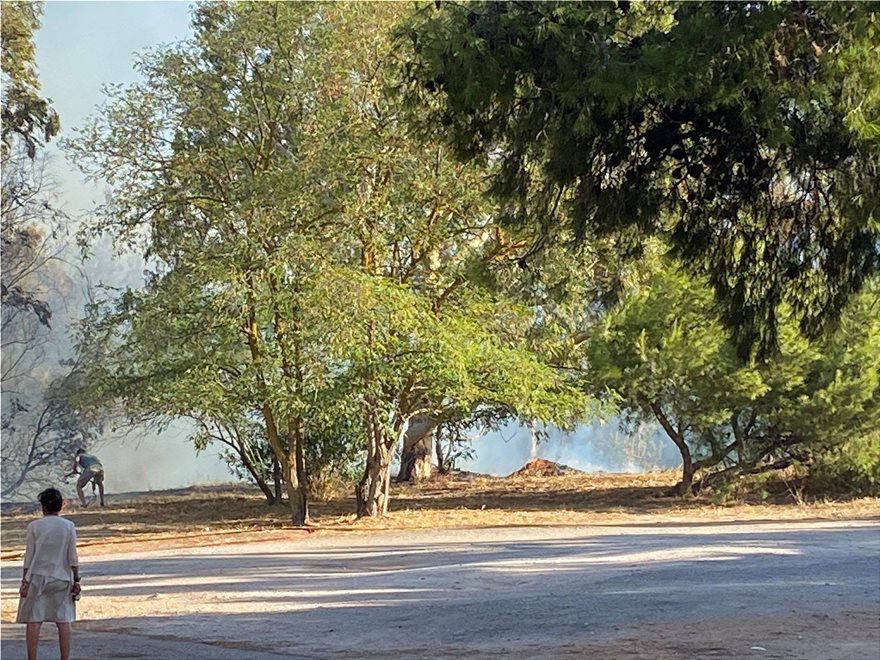 Νέα φωτιά στον Κοκκιναρα στην Κηφισιά