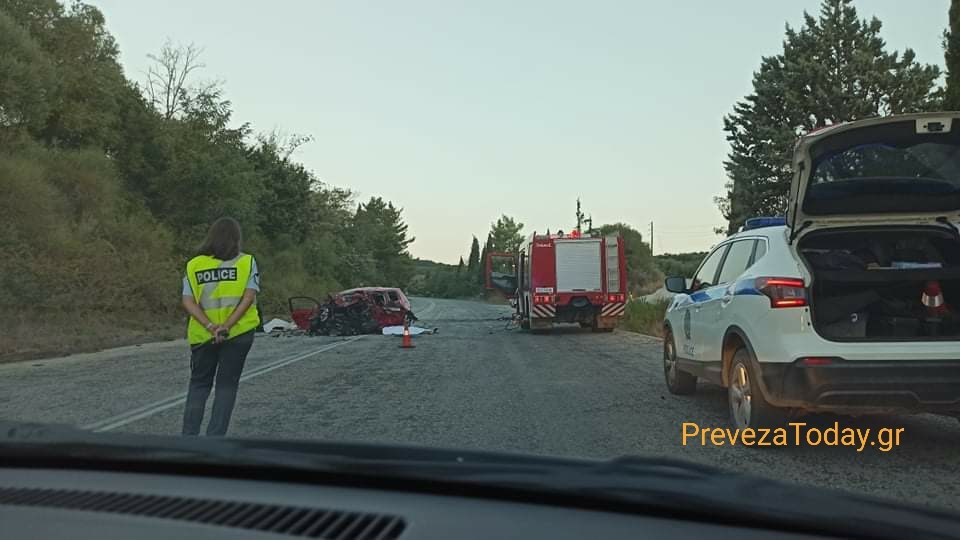 Πρέβεζα: Δυο αγόρια, μια κοπέλα και ένας συνταξιούχος  άφησαν την τελευταία τους πνοή στην άσφαλτο