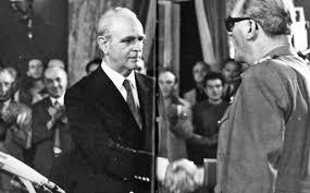 489E8782 0EA6 45A4 9C75 9BB27F543E4B