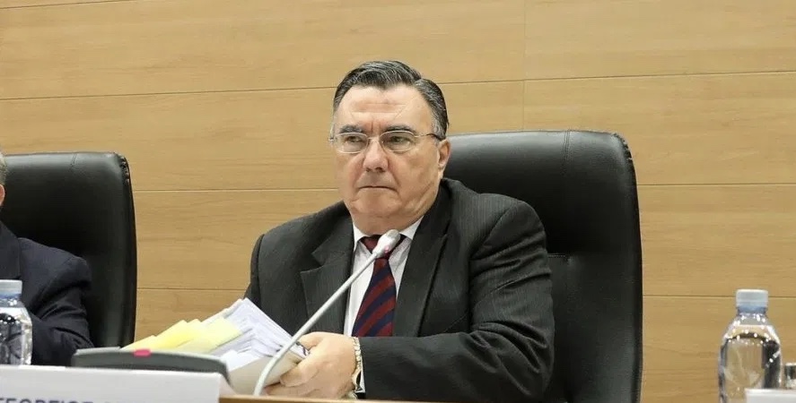 FA85C29F 7E07 4801 B074 1377839E8353