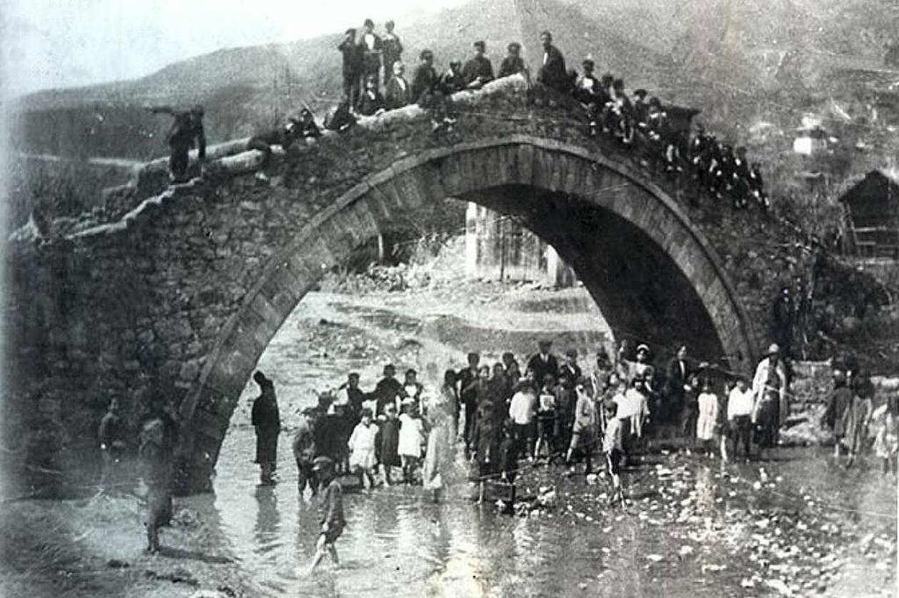 598052CF 1253 451B BD72 35D4B09F27C4