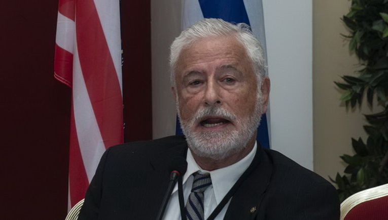 E3E99AD1 5EB1 459C 99F2 75CFB6076903