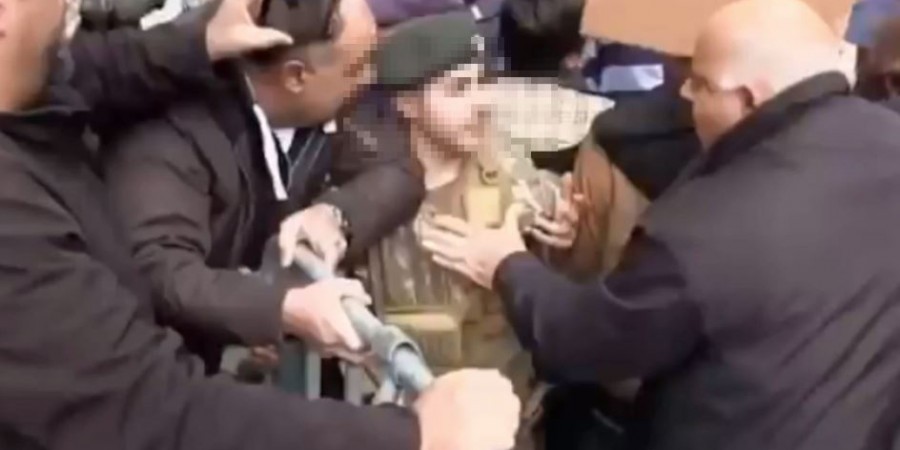 EFF48F26 2734 450C A06E C475B8BDB154