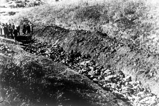 Η σφαγή του Μπάμπι Γιαρ: 29 Σεπτέμβρη 1941, ναζί και ουκρανοί δοσίλογοι δολοφονούν 33.771 Εβραίους της Σοβιετικής Ένωσης στην χαράδρα "Μπάμπι Γιάρ" στην Ουκρανία 12 1A8839D9 67F6 40B7 8D39 1A4B768AB597