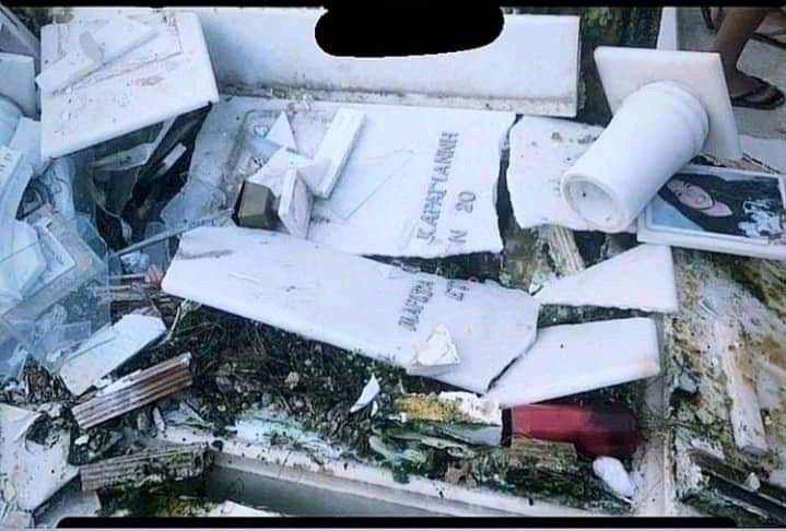 F81435BB 69F3 42B8 9F15 5E1448571B44