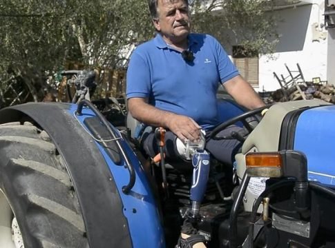 Δύναμη Ψυχής! Οδήγησε το τρακτέρ του με κομμένο πόδι αναζητώντας βοήθεια