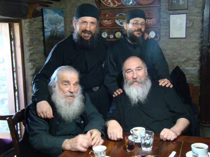 EF0279D2 ED0B 4C8C 813D 8FA22FAF34A5