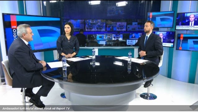 FA1A8BA9 0365 4B8A A081 8271835DDD97