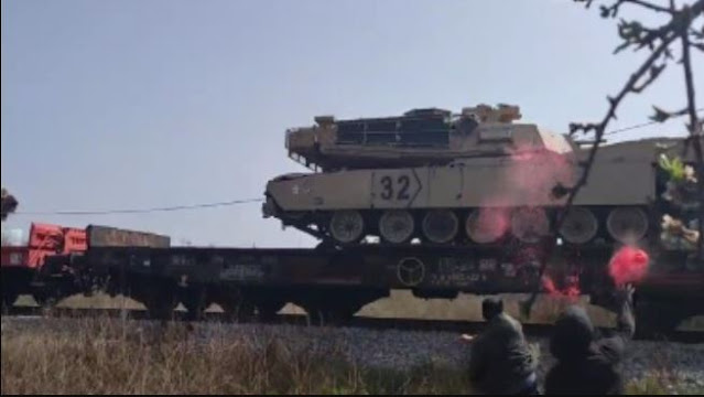 7B75532E E5F1 4945 9C92 370099F7F9E3