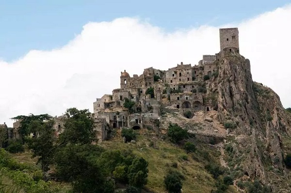 Η πόλη φάντασμα που ίδρυσαν οι αρχαίοι Έλληνες -Έγινε διάσημη ως κινηματογραφικό σκηνικό