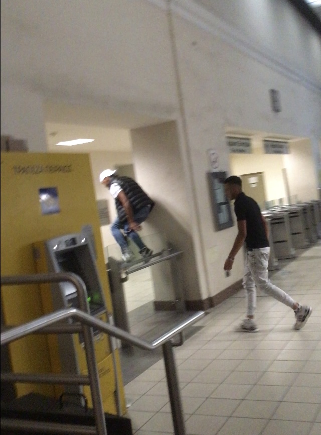 D579BF77 A276 4562 9FFB 8720A834E013