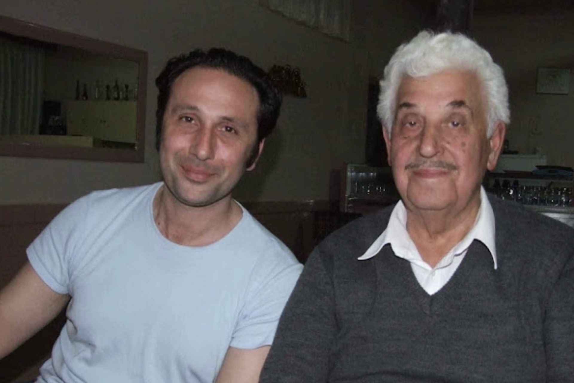 Έφυγε απο τη ζωη ο Γιάννης Χαραλαμπιδης, πατέρας του Ρένου Χαραλαμπιδη σε ηλικια 93 ετων 6 B66F292C 2D1A 47EF 8DD8 8F1D235F5723