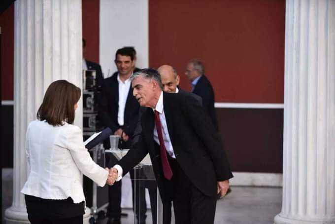 CADF57BC F678 4167 83CC 05F6DB78DCCF