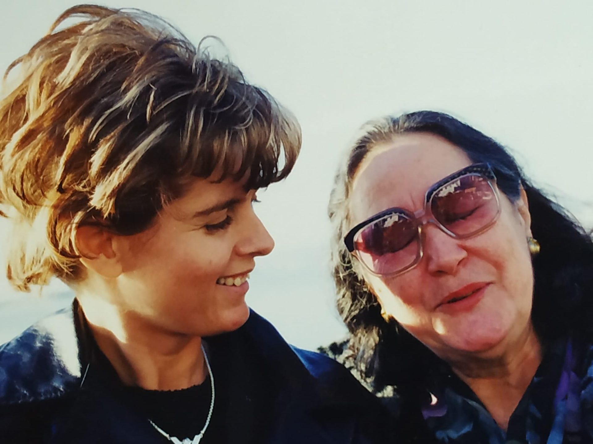 Έφυγε απο τη ζωη μια απο τις μεγαλύτερες Ελληνίδες συγγραφείς, πεθανε η Αγγελική Βαρελλά 8 96D2DFEE 1880 4129 AF5D 5B949A3C3D4D