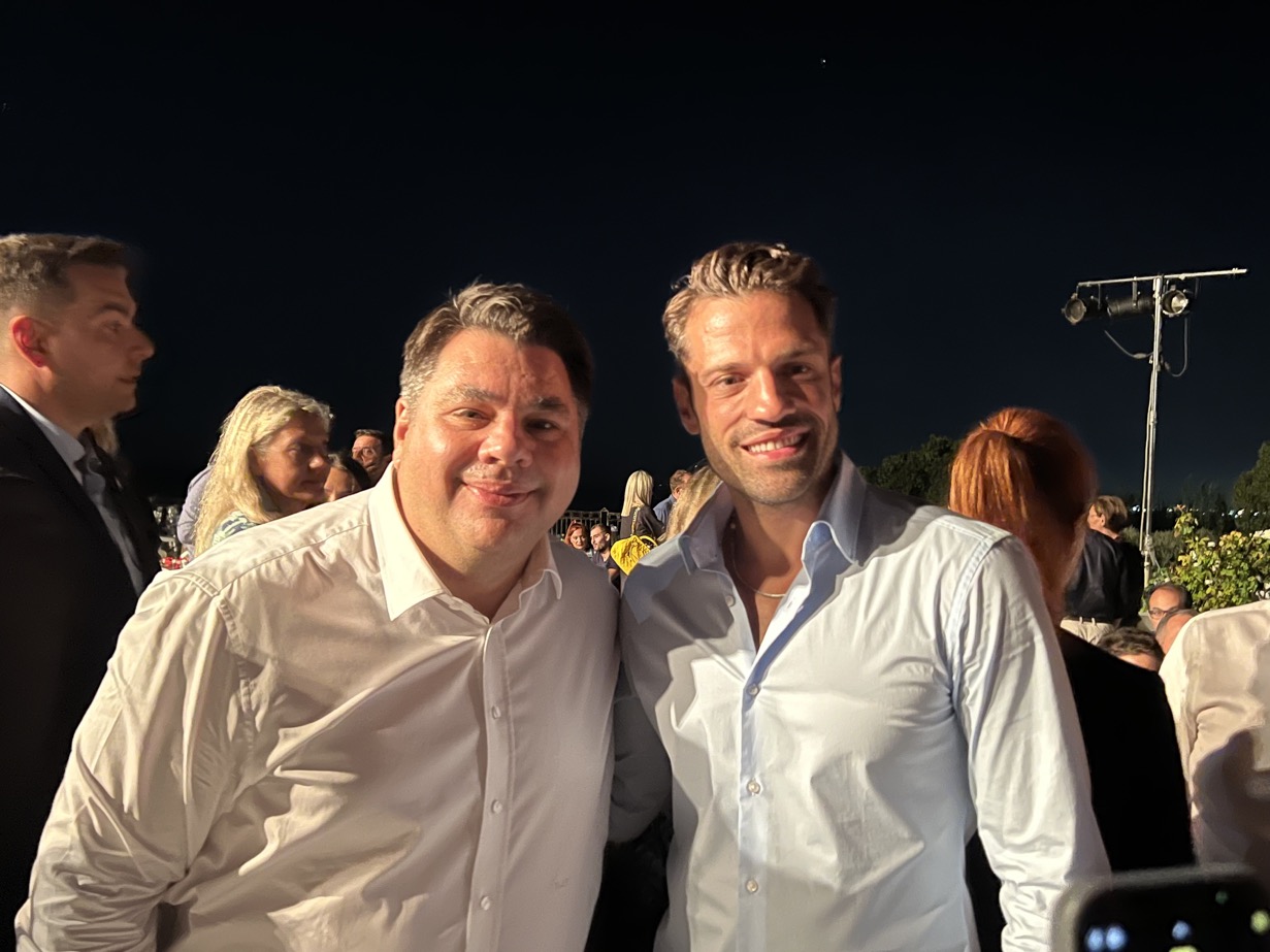 A3CF3D87 458C 445D BF60 2662681CF284