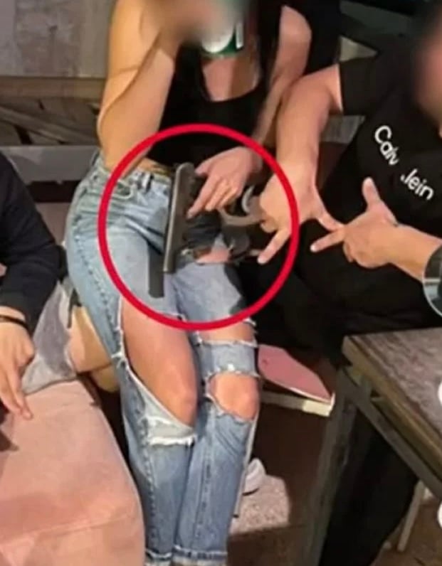 B574A800 63BA 46E8 B8E9 0D6FDBFE20E7