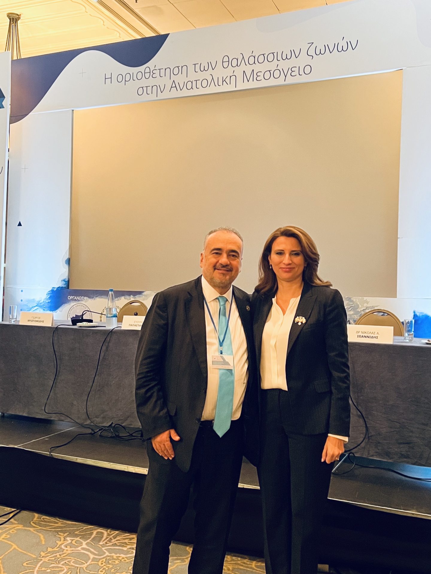 C1E1AD7C 974F 4154 BF9D 6707B0D2E373