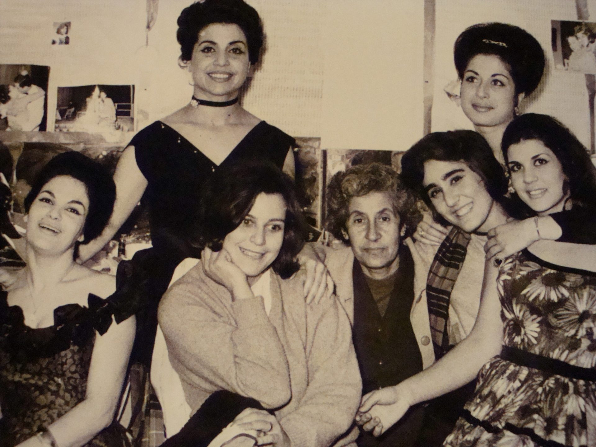 Τελος εποχής: Έφυγε απο τη ζωη η ηθοποιός Δώρα Κακουράτου - Η γυναίκα θρύλος με τους χίλιους ρόλους 10 B02C3131 BA6F 4266 AD83 7BE44604FE3E