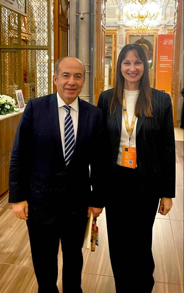 E9B92E7E 9203 48E9 AA11 90A7B3366382