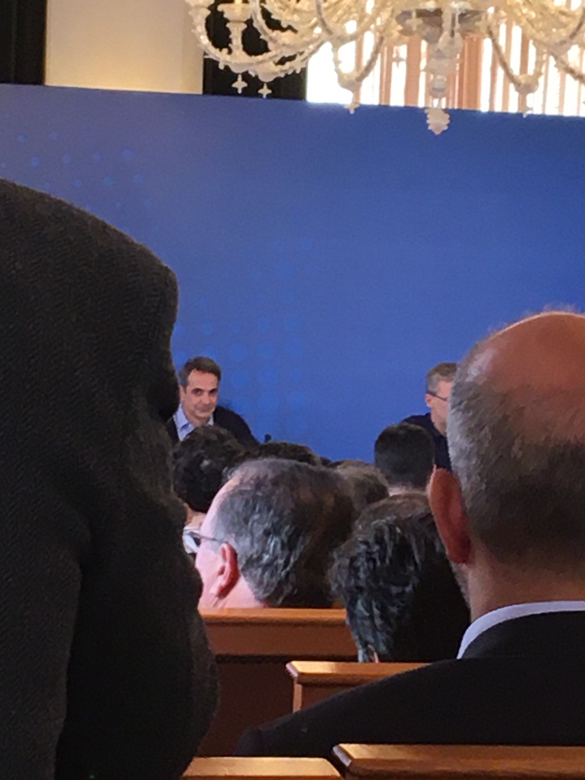 Σάλος με την αντίδραση του πρωθυπουργού την στιγμή που μαθαίνει για την προταση δυσπιστίας 7 3EE41BCB 28CD 4C8E BFCC 2D4FCE676255