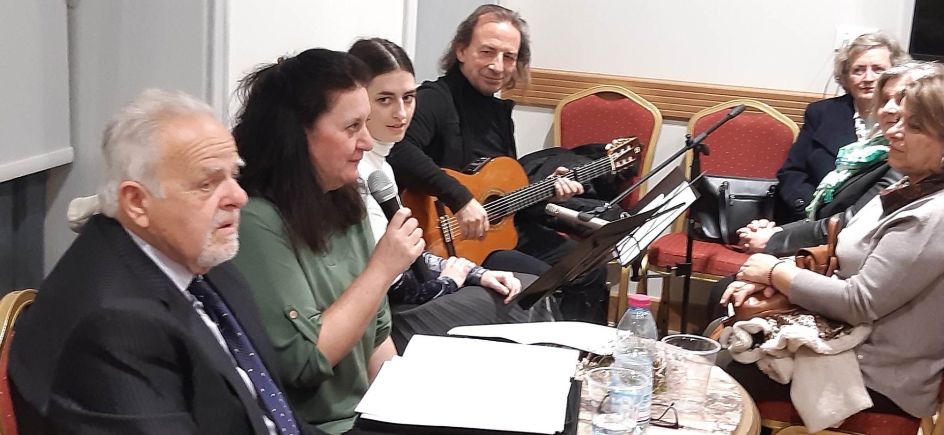 F890593D 0D52 414E A9DD 8675D7B22B08