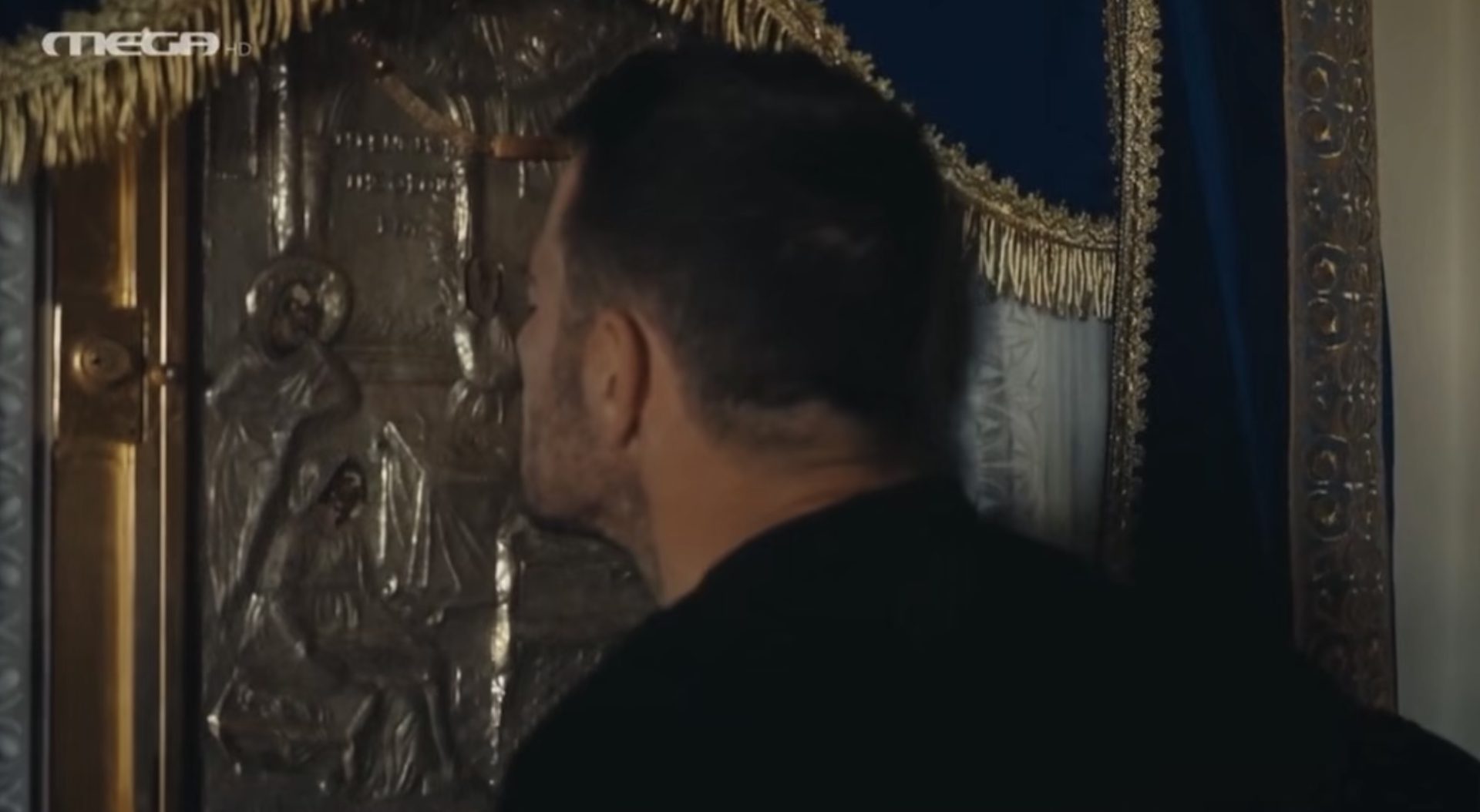 252AEDDB 7B31 48F9 B34E 429838037F12