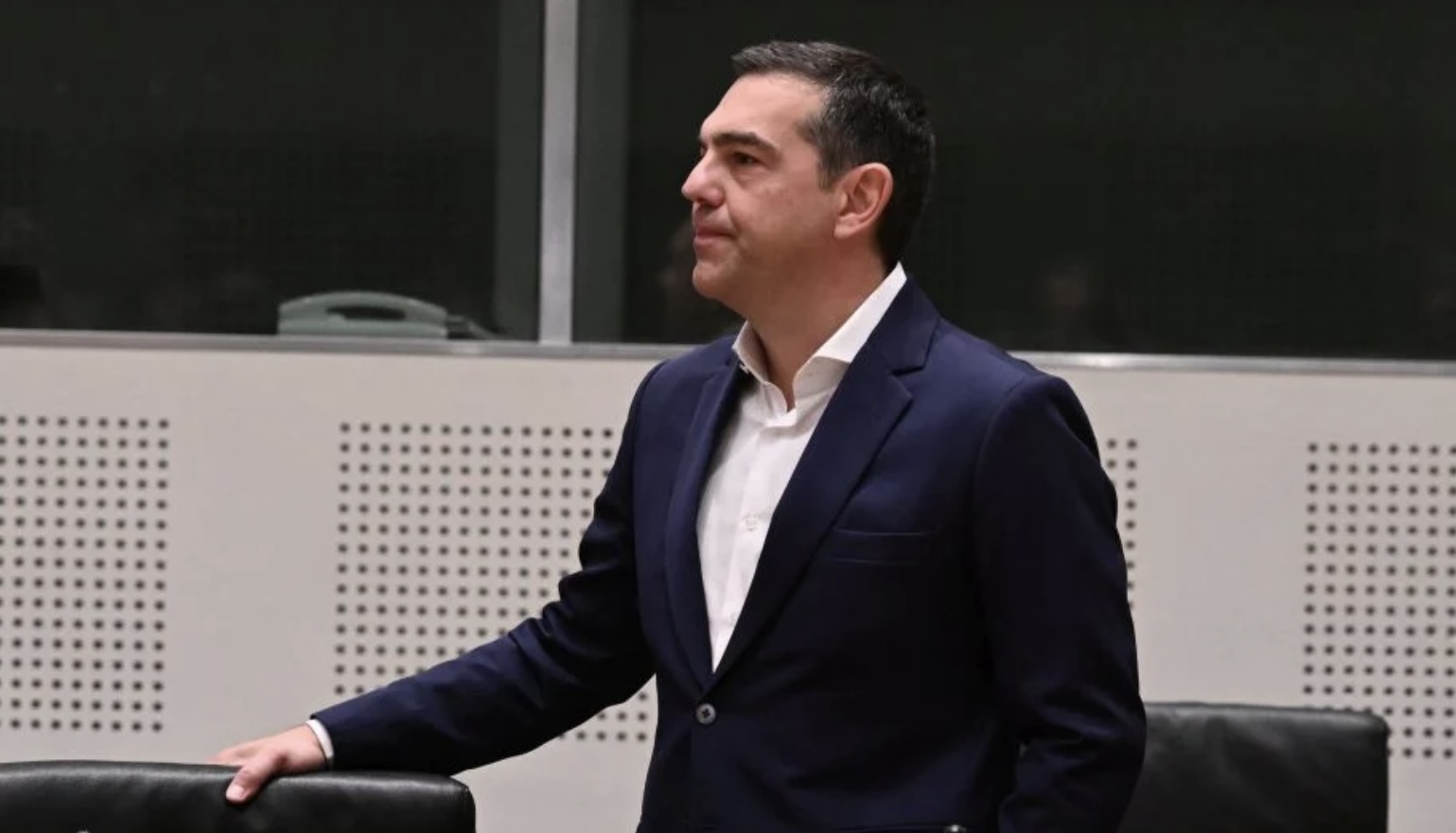 Φευγει και αφήνει πίσω του συντριμια; Γενναία απόφαση Τσιπρα να παραιτηθεί χωρίς να ειναι ξανά υποψήφιος - Απέδειξε οτι δεν ειναι κολλημένος με την καρέκλα