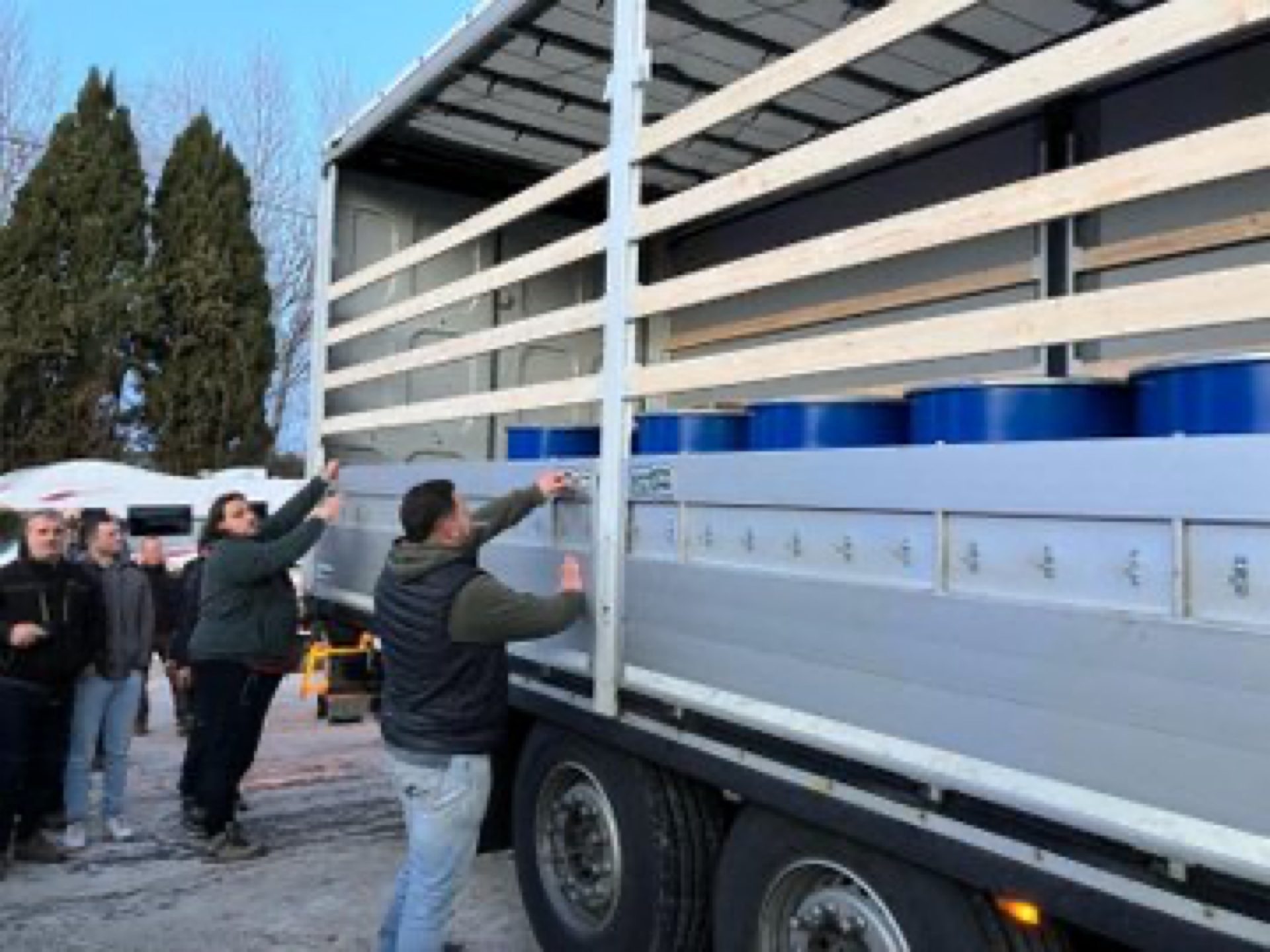Ουκρανικό μελι κατακλύζει τη Γαλλία 12 IMG 1813