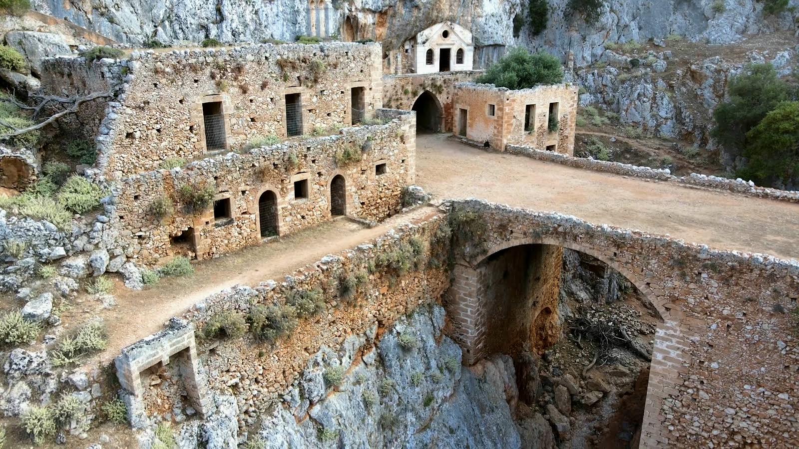Καθολικό: Το παλαιότερο αλλά άγνωστο μοναστήρι της Κρήτης μέσα στο απόκρημνο φαράγγι