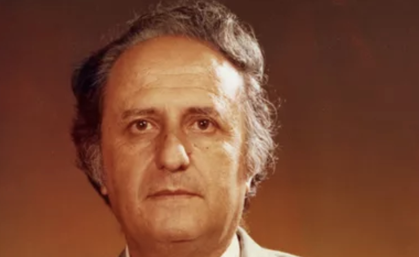 Έσβησε αθορυβα ένας σπουδαίος άνθρωπος, αξιόλογος λογοτέχνης, αγωνιστής και πολιτικος, ο Πετρος Στυλιανου 6 IMG 6386