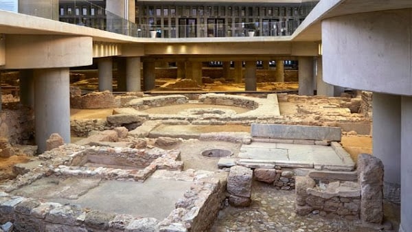 Τα μυστικά της αρχαίας γειτονιάς κάτω από την Ακρόπολη 78 IMG 3151